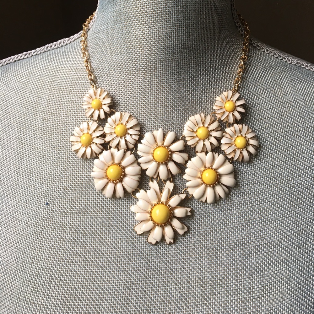 Daisy Statement Necklace