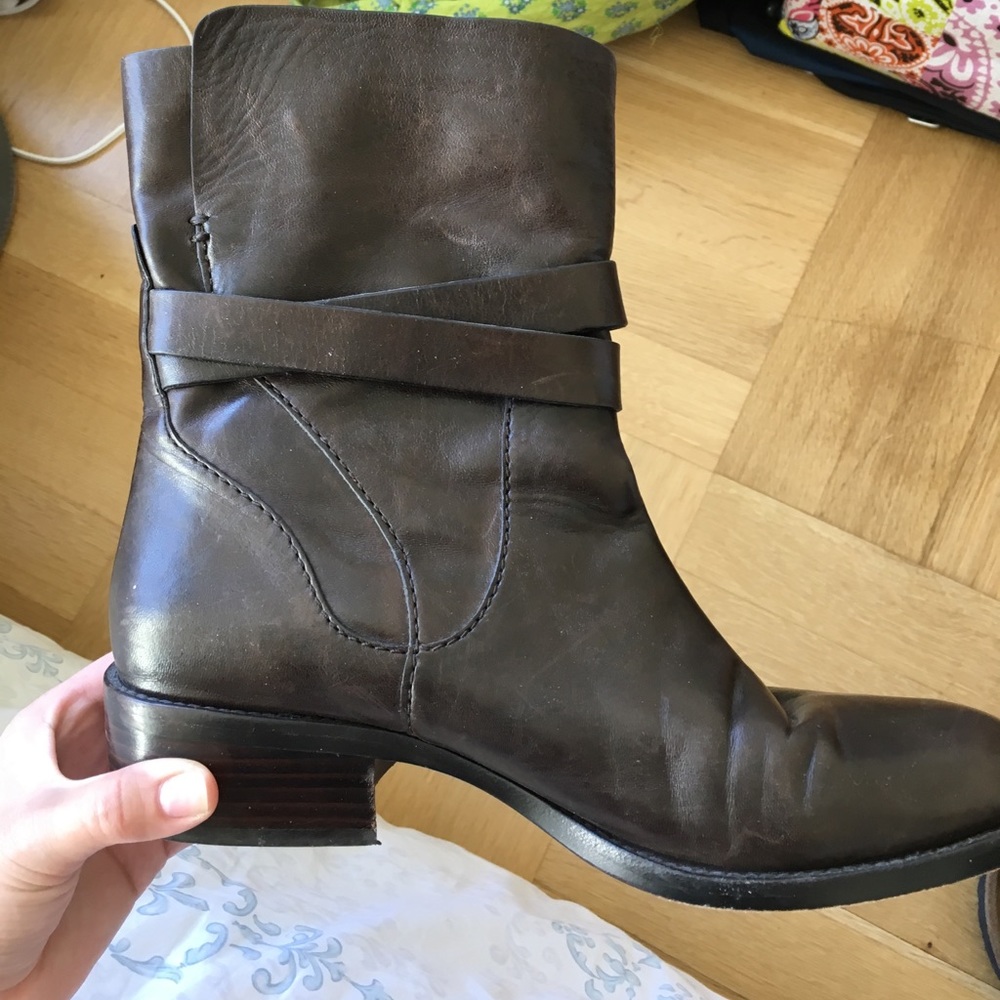 🍁COACH🍁 brown leather boots size 8.5 - Picture 3 of 4