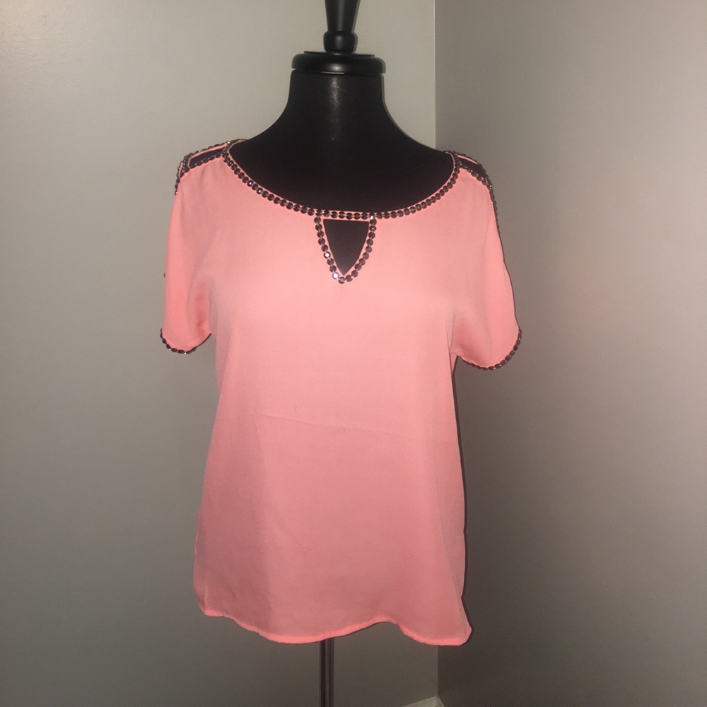 Shoulder Cut Out Top