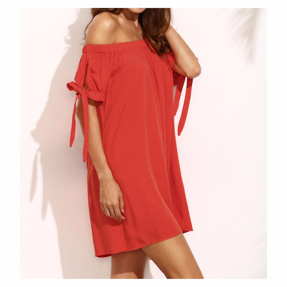 ❗️LAST ONE ❗️Red Off the Shoulder Bow Shift Dress - Picture 4 of 8