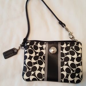 🎀🎀FLASH SALE 🎀🎀COACH WRISTLET