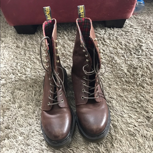 Dr. Martin Boots - Picture 1 of 5