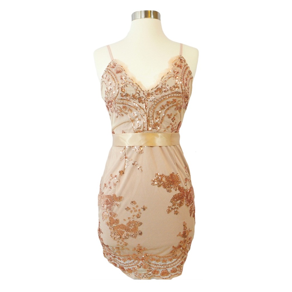 ❗️FINAL PRICE❗️Gold Nude Backless Sequin Dress - Picture 5 of 7