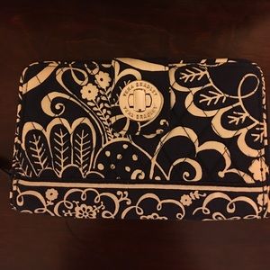 Vera Bradley Twirly Bird turn lock wallet