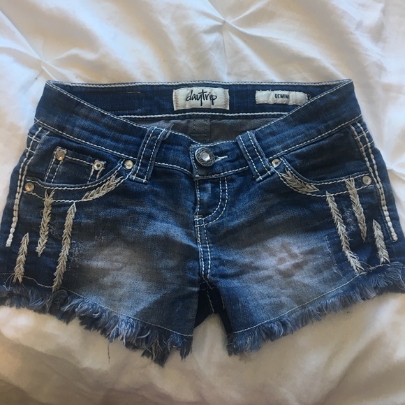 Jean Shorts - Picture 2 of 3