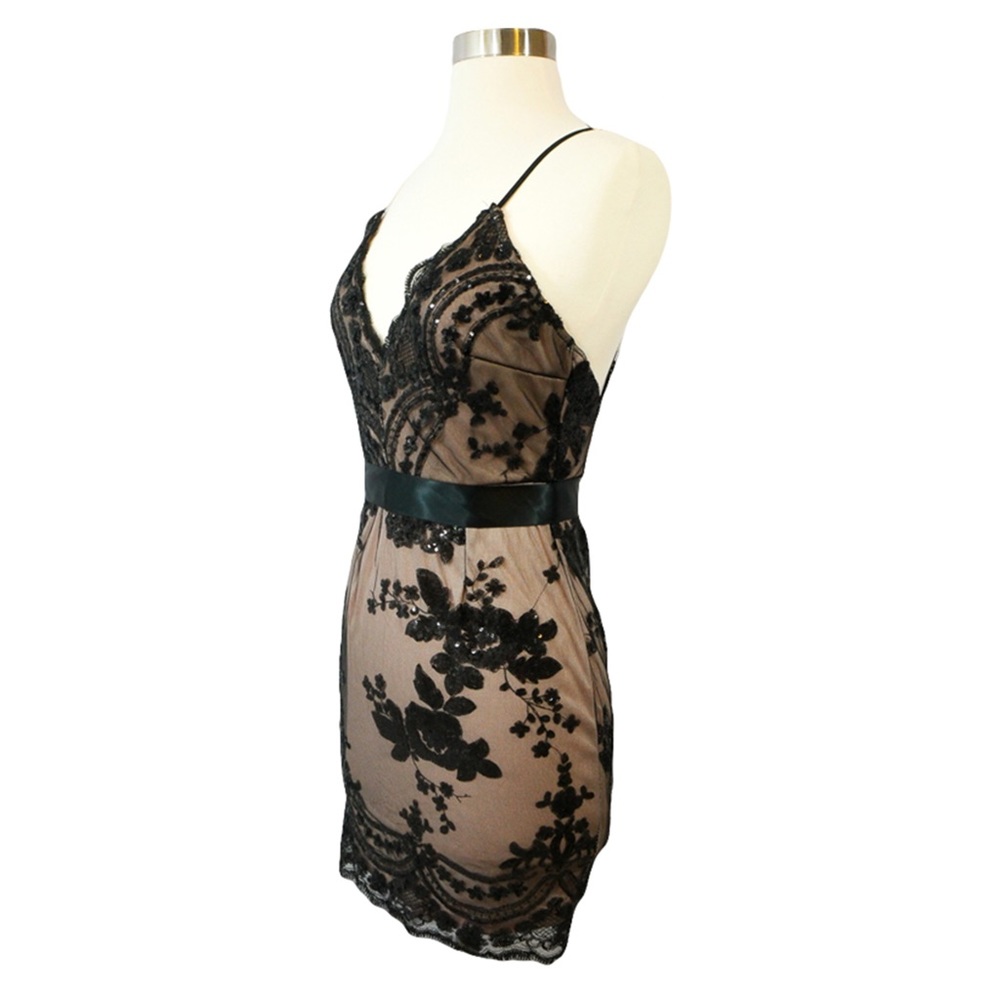 ❗️FINAL PRICE❗️Black Backless Bodycon Sequin Dress - Picture 6 of 7