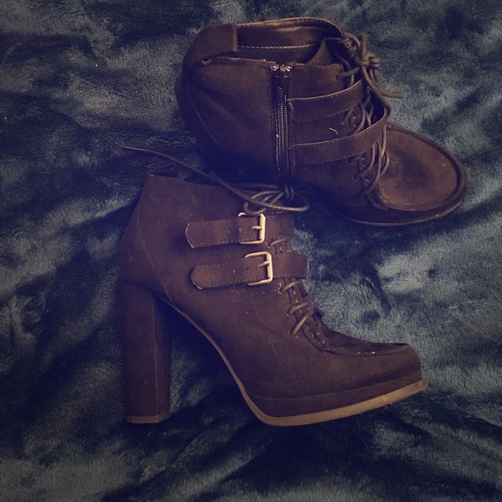 Selling these all black booties