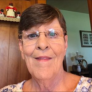 Meet your Posher, Sherry