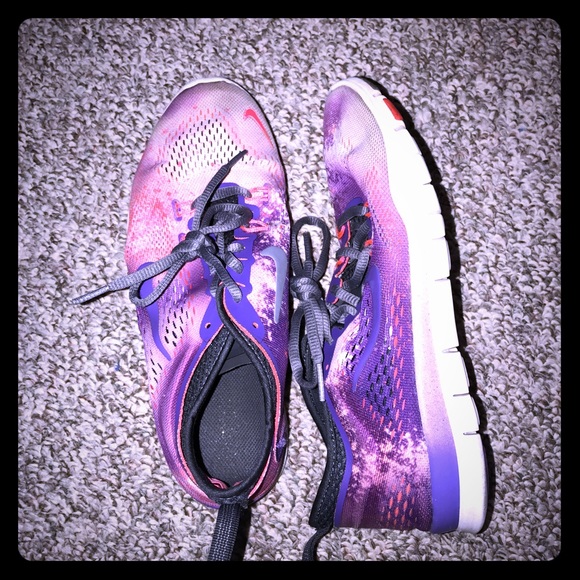 Nike running shoes - Picture 1 of 1