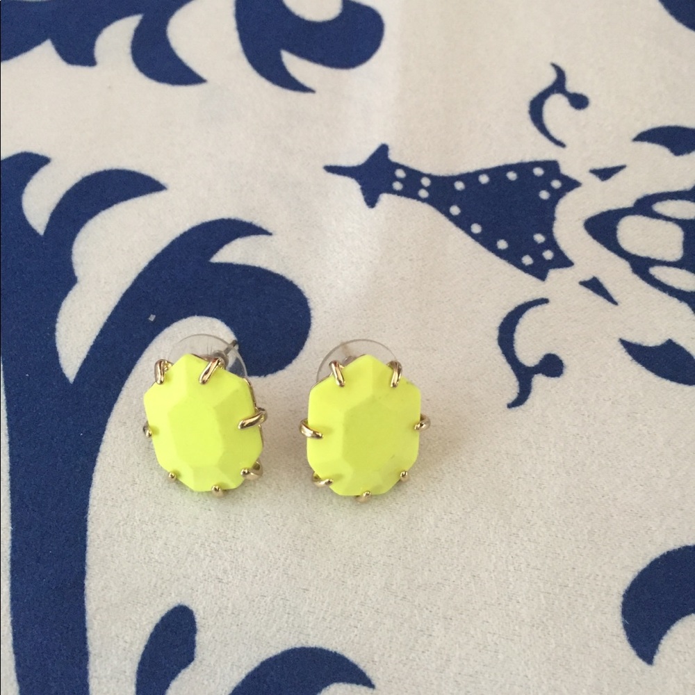 Kendra Scott earrings