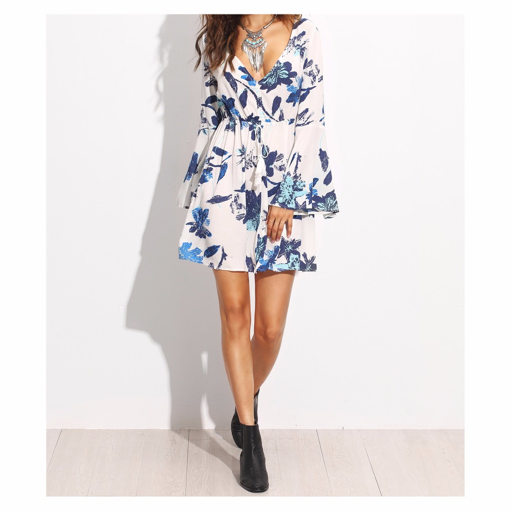 ⚡️⚡️CLEARANCE White Blue Floral Bell Sleeves Dress - Picture 2 of 7
