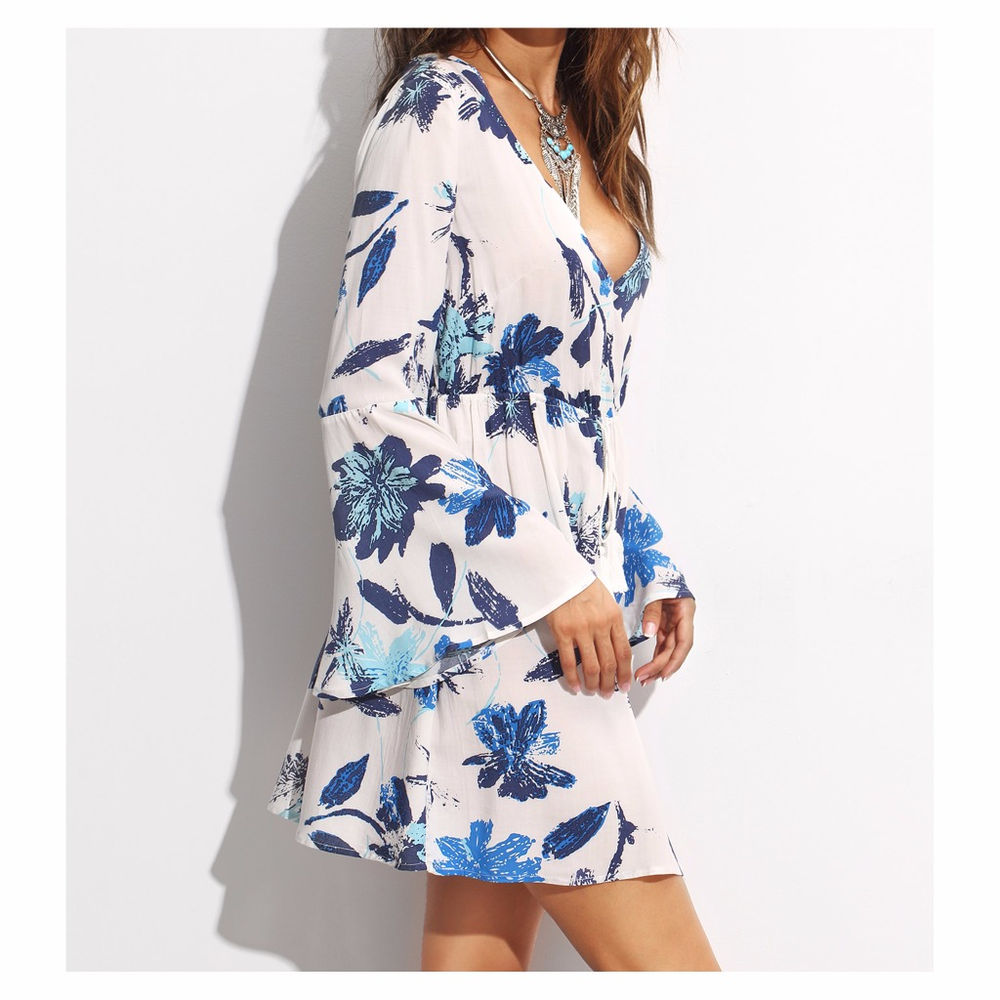⚡️⚡️CLEARANCE White Blue Floral Bell Sleeves Dress - Picture 3 of 7
