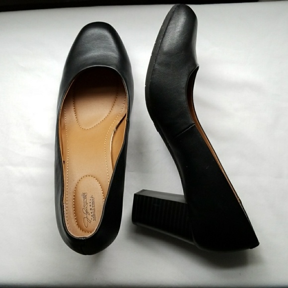 Shoes - Picture 3 of 3