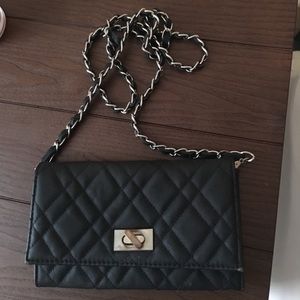 Black Mango Purse