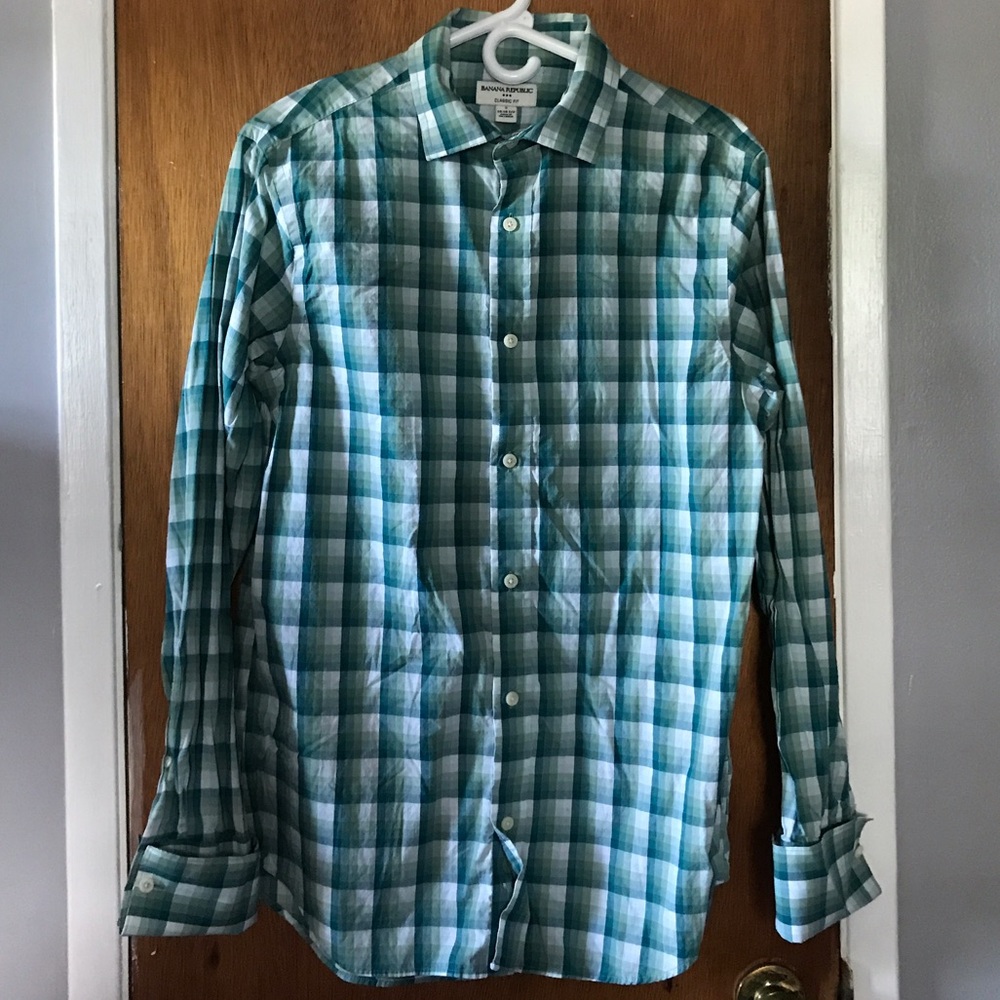 BR 🐘 Classic Fit Button Down Shirt