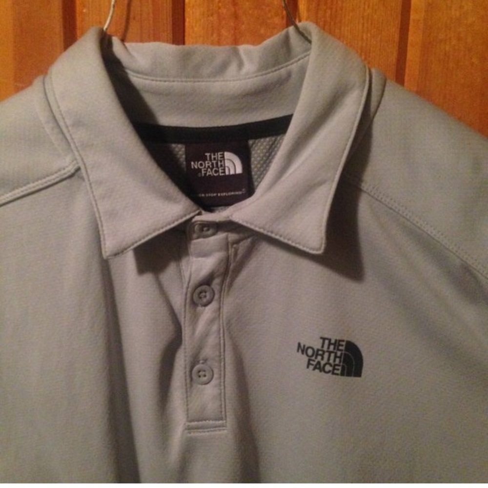 🚁SOLD🚁The North Face technical polo sz M