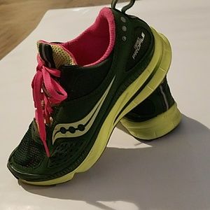 Saucony Grid Profile