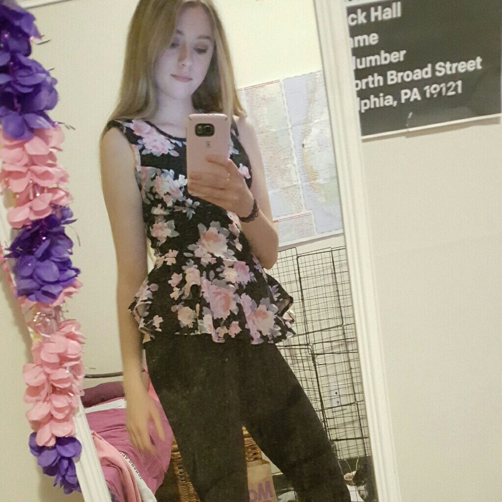 Floral Sleeveless Peplum Top Forever 21