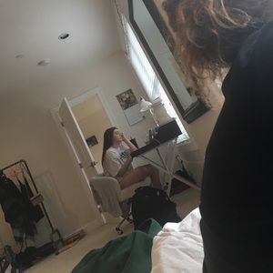 Meet your Posher, Maya