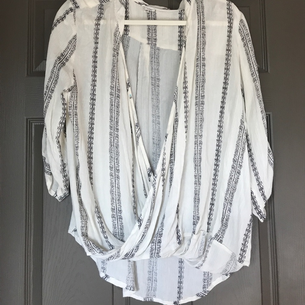 cream flowy boutique blouse