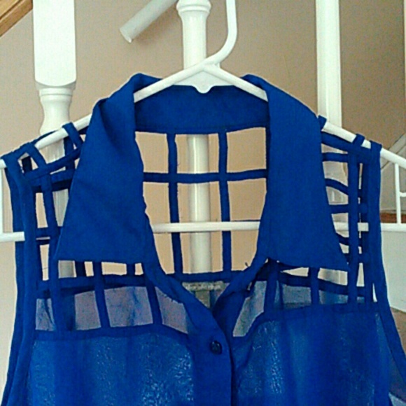 Sheer Caged Top - Picture 3 of 6