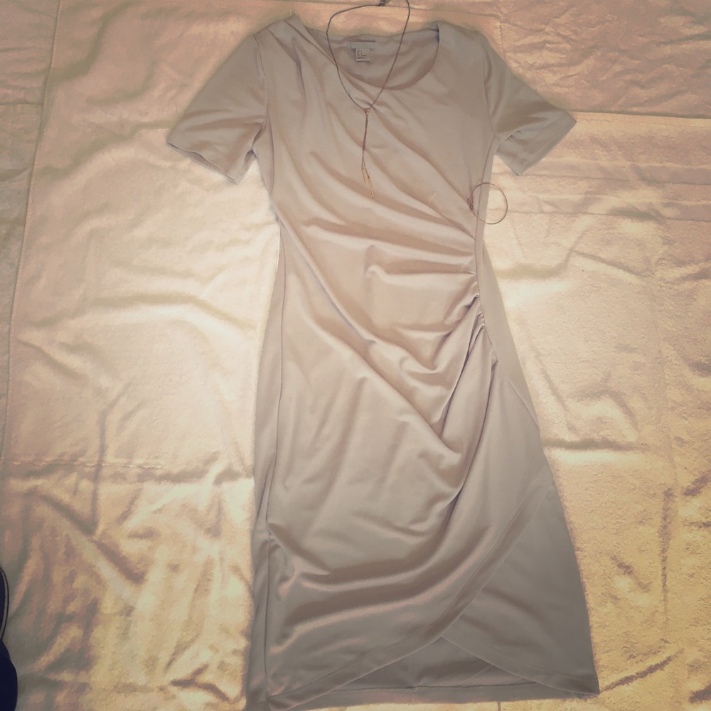 Sophisticated short sleeved dress