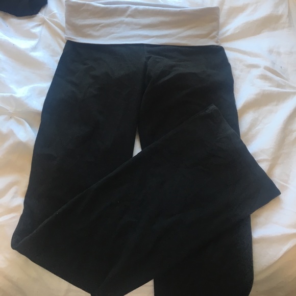 Victoria Secret Yoga Pants - Picture 2 of 3