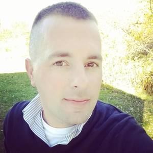 Meet your Posher, Derick