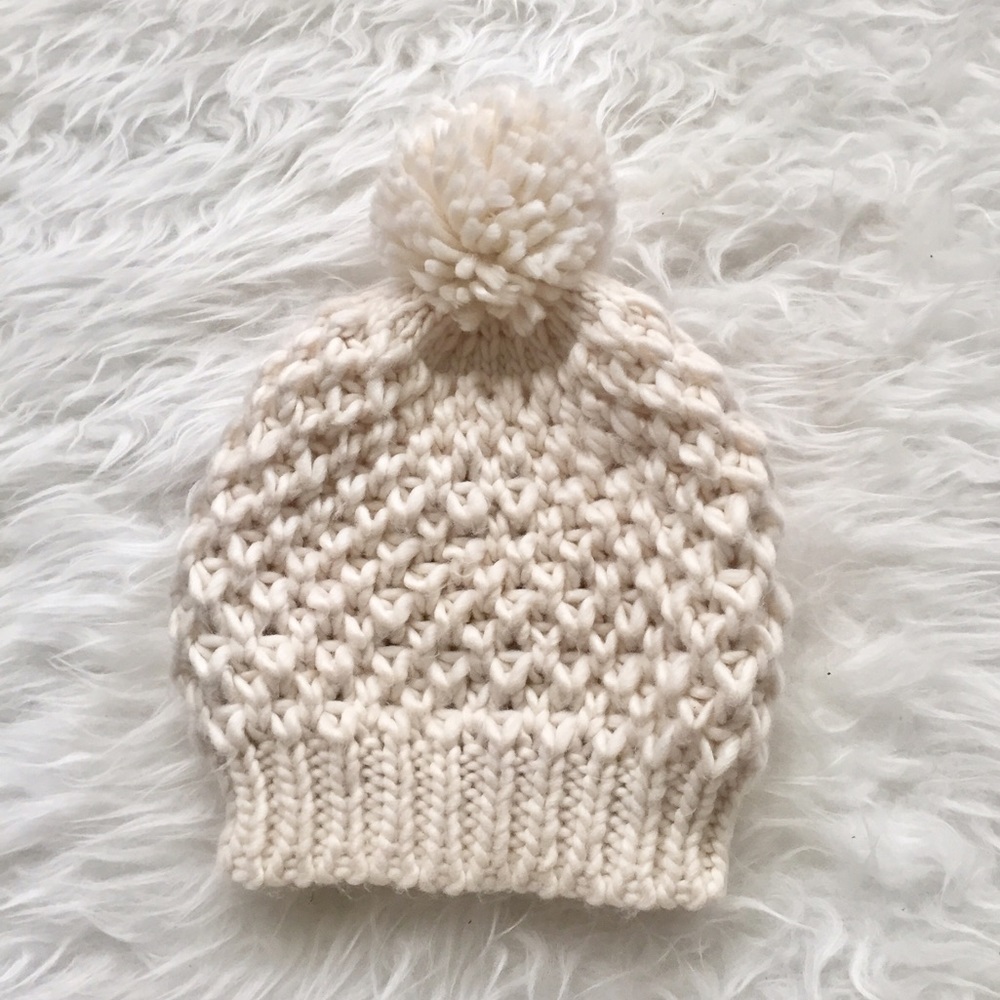 Pom Pom beanie hat