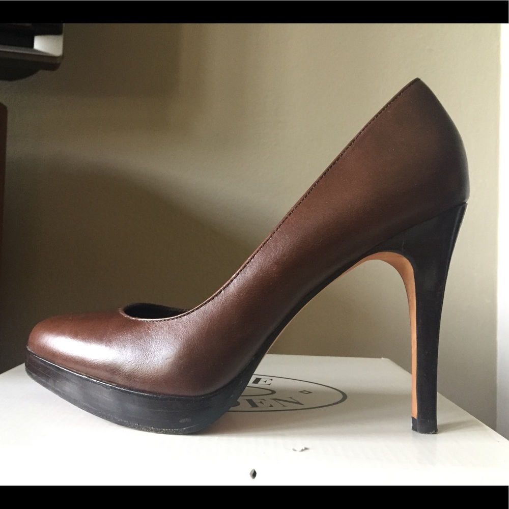 Steve Madden Brown Heel - Size 7.5