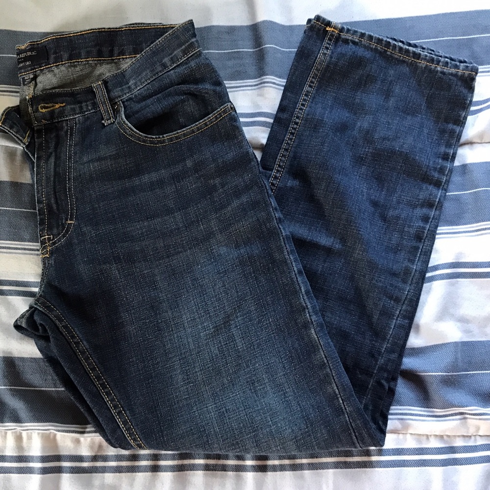 BR 🐘 Straight Leg Jeans