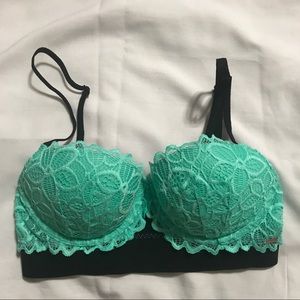 Victoria's Secret PINK Date Push Up 32C