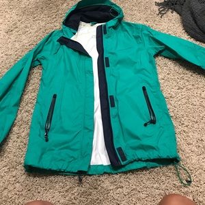 Perfect condition Vineyard Vines rain Jacket!