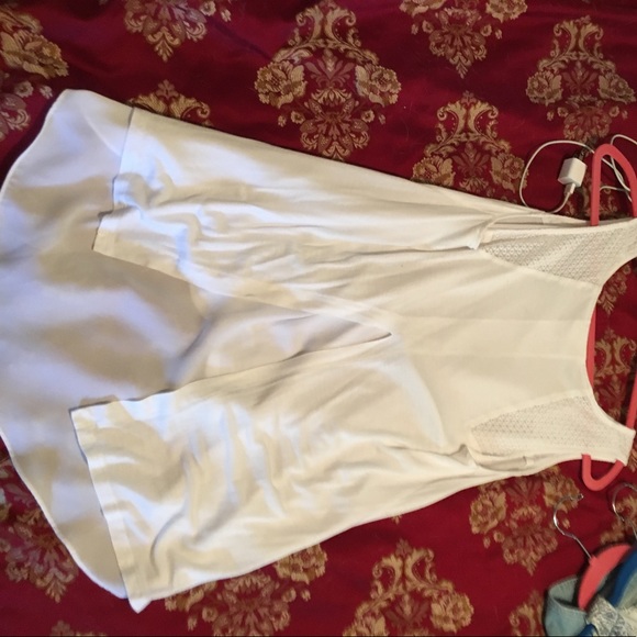 white tank top - Picture 2 of 2