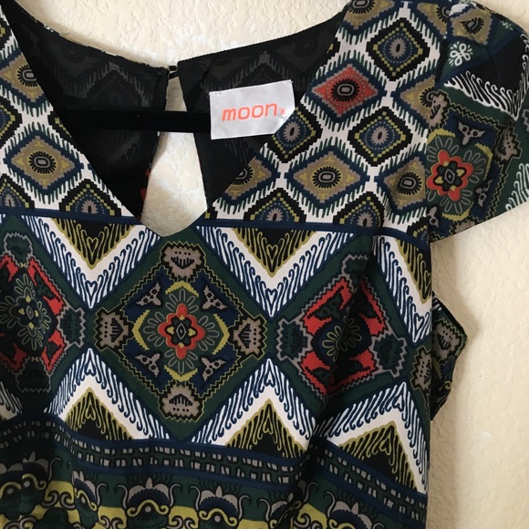 Beautiful open back dress - Picture 5 of 6