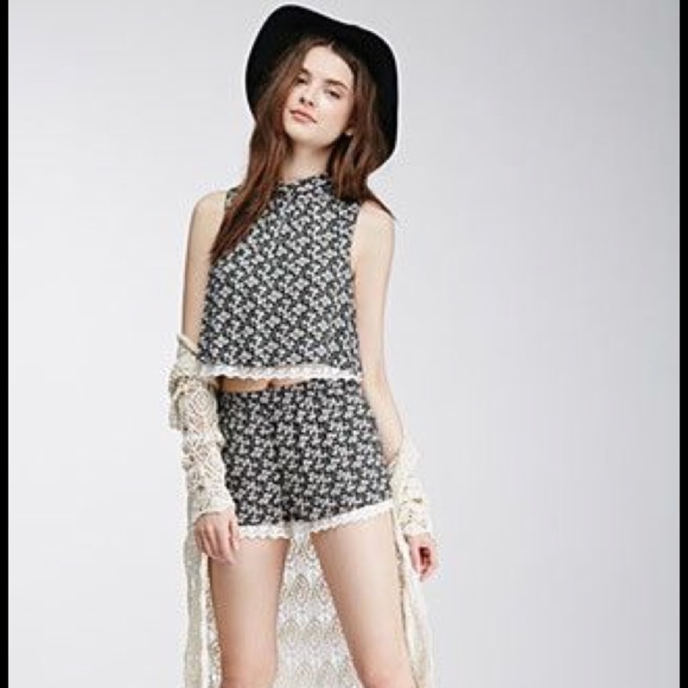 Forever 21 Lace Trim Crop Top