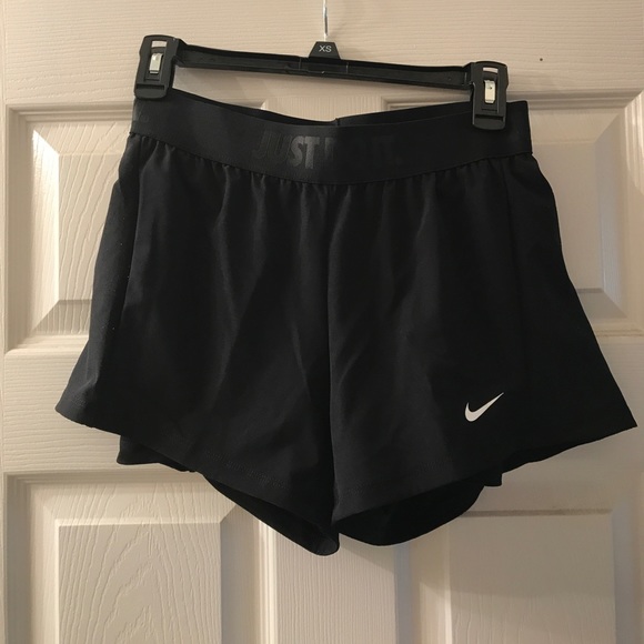 Nike Pants - Nike 2-in-1 Women's training shorts