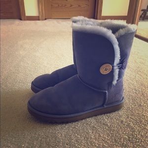 Purple Ugg Boots with side button!
