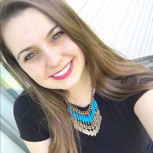 Meet your Posher, Victoria