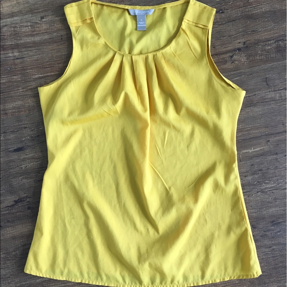 Banana Republic Blouse Size Small