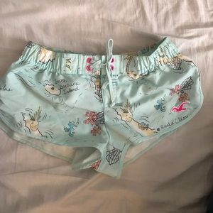 Hollister beach shorts