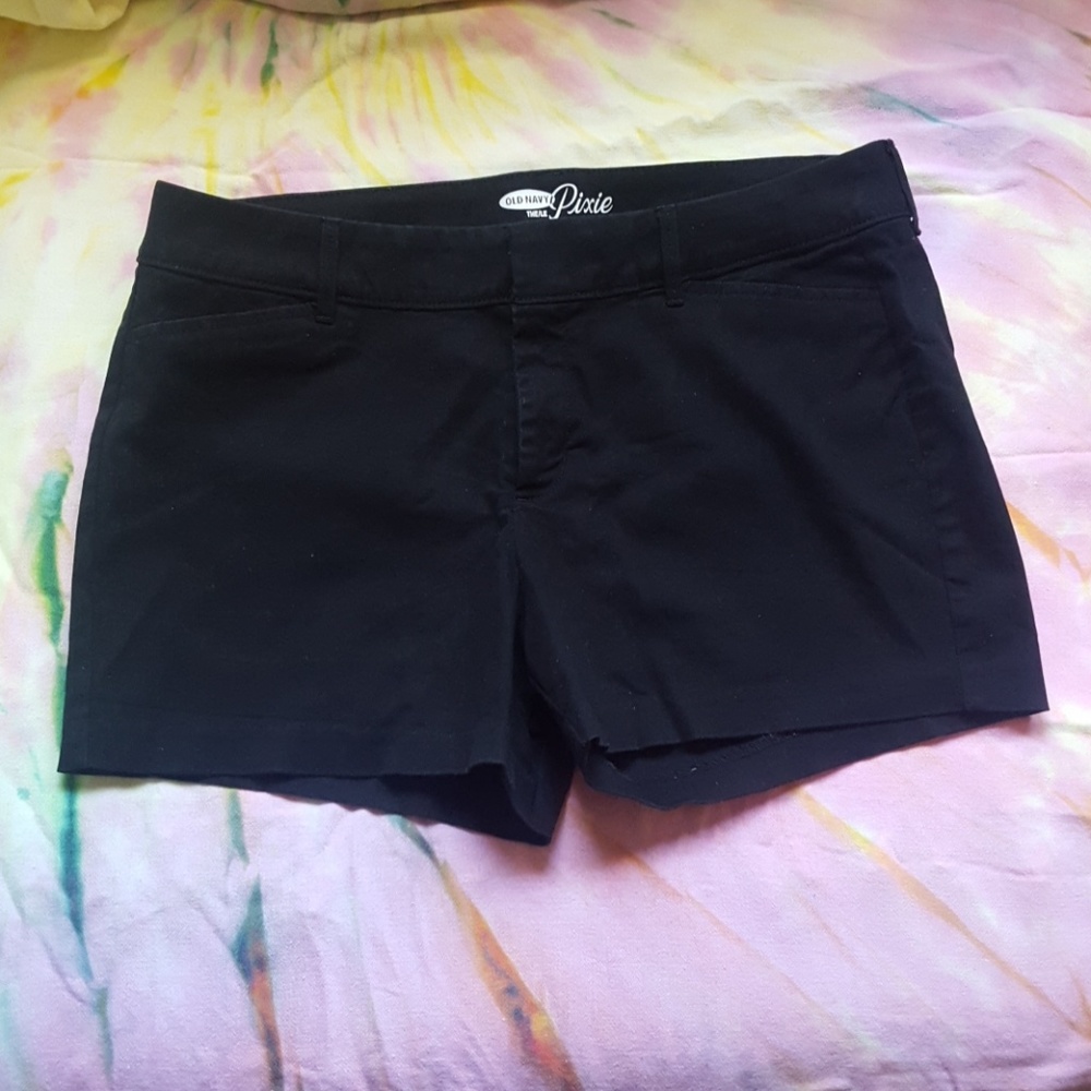 Old Navy black Pixie khaki shorts