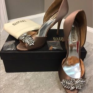 Badgley Mischka Nikki Pumps