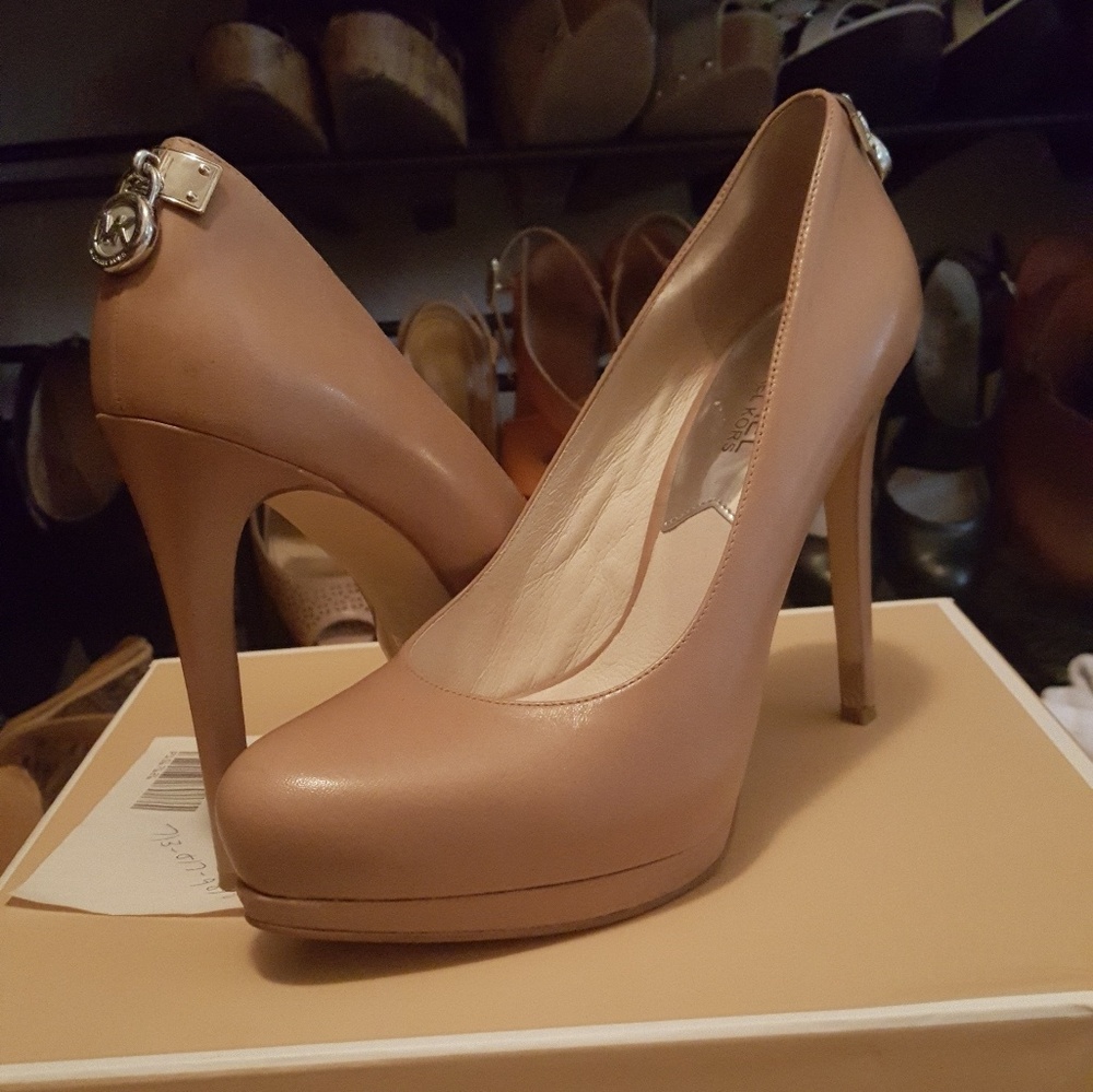 Michael Kors Hamilton Pump