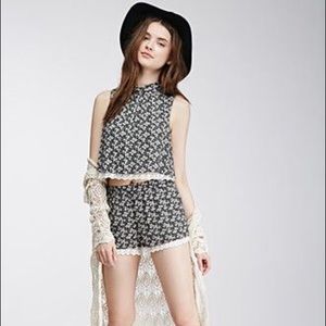 Forever 21 Lace Trim Short