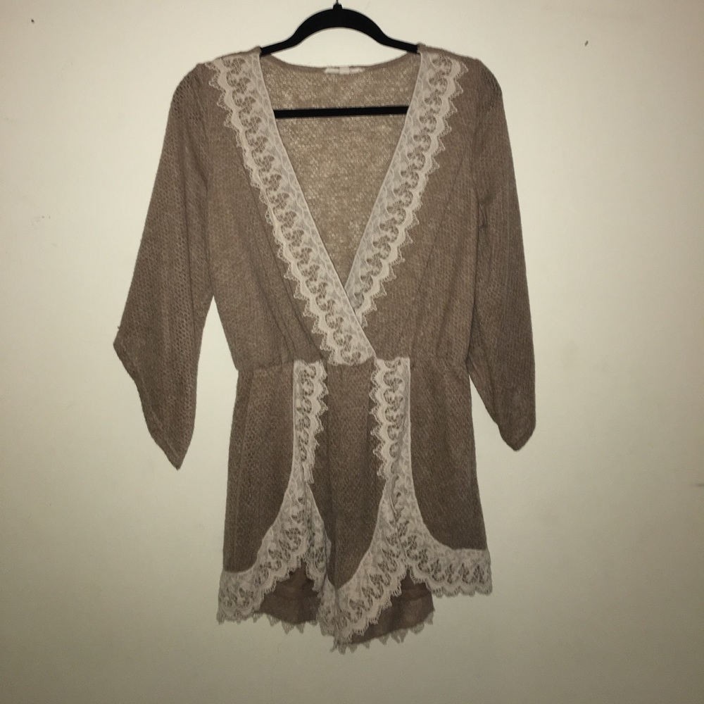 gray/green lace 1/2 sleeve romper
