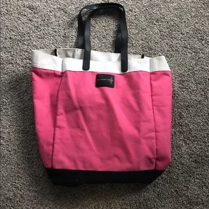 Vs tote