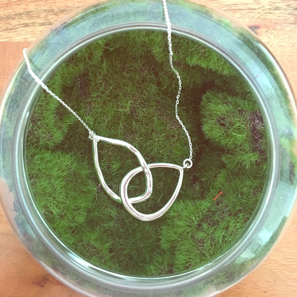 Tear Drop Twined Necklace
