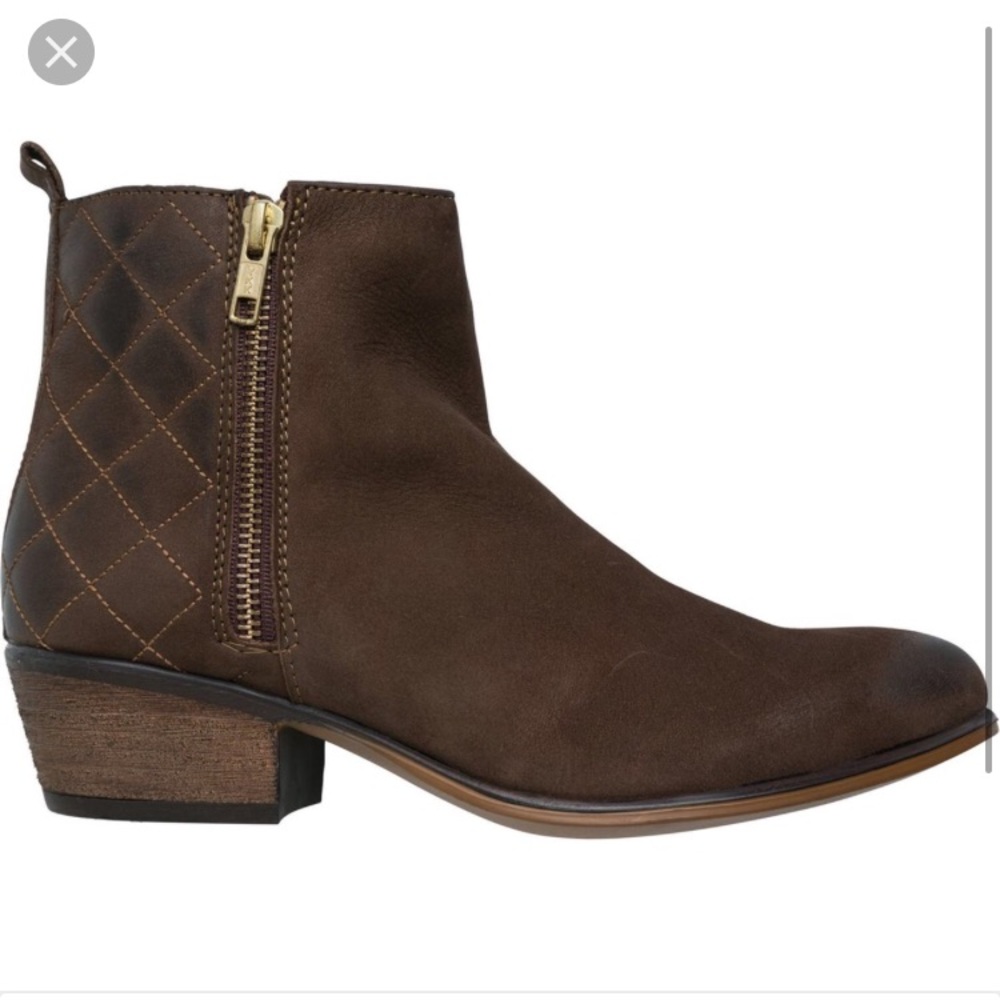 Steve Madden nyrvana booties