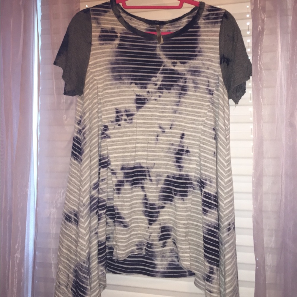 Flowy tie dye tshirt